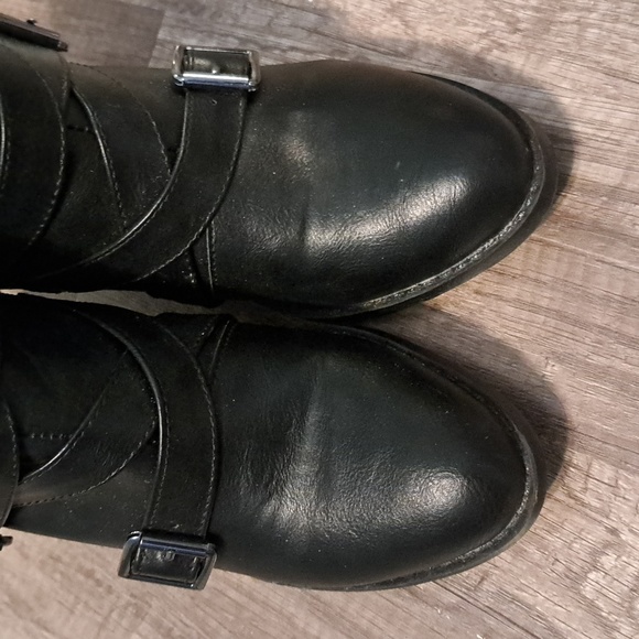 Etc! buckle booties w/side zip - Picture 3 of 9